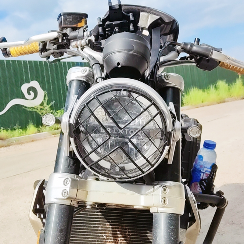 Universal 5.75 inch Motorcycle - Cycling In City 评论和价格