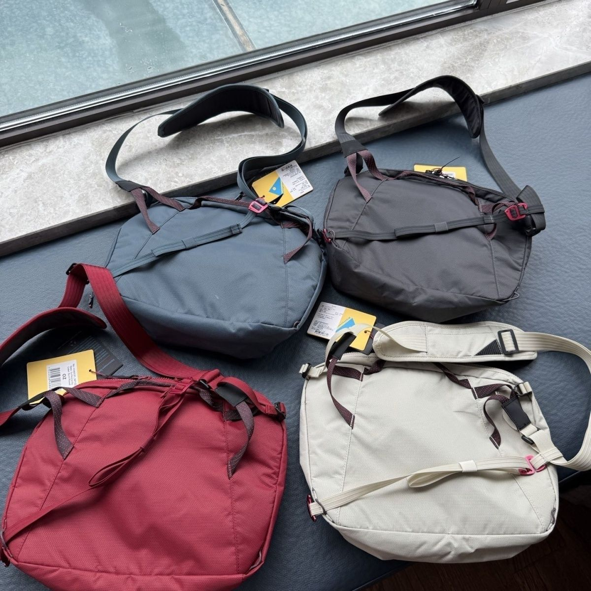 8L Outdoor Messenger Bag Large - Cycling Commute Bag 评论和价格